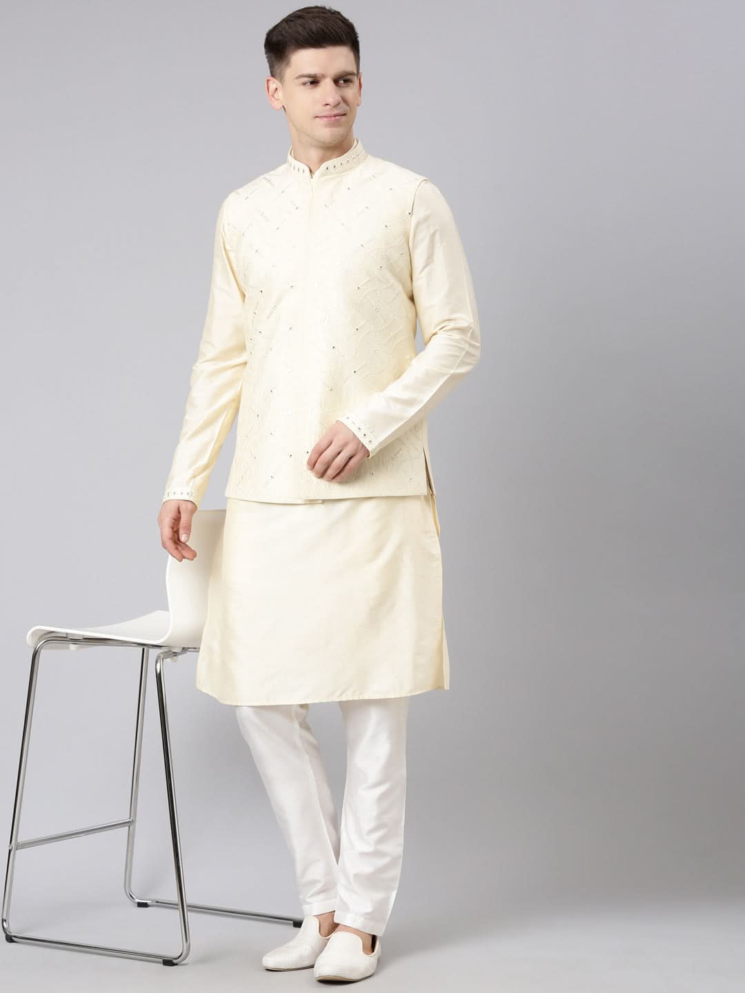 Beige Dori Embroidery Jacket