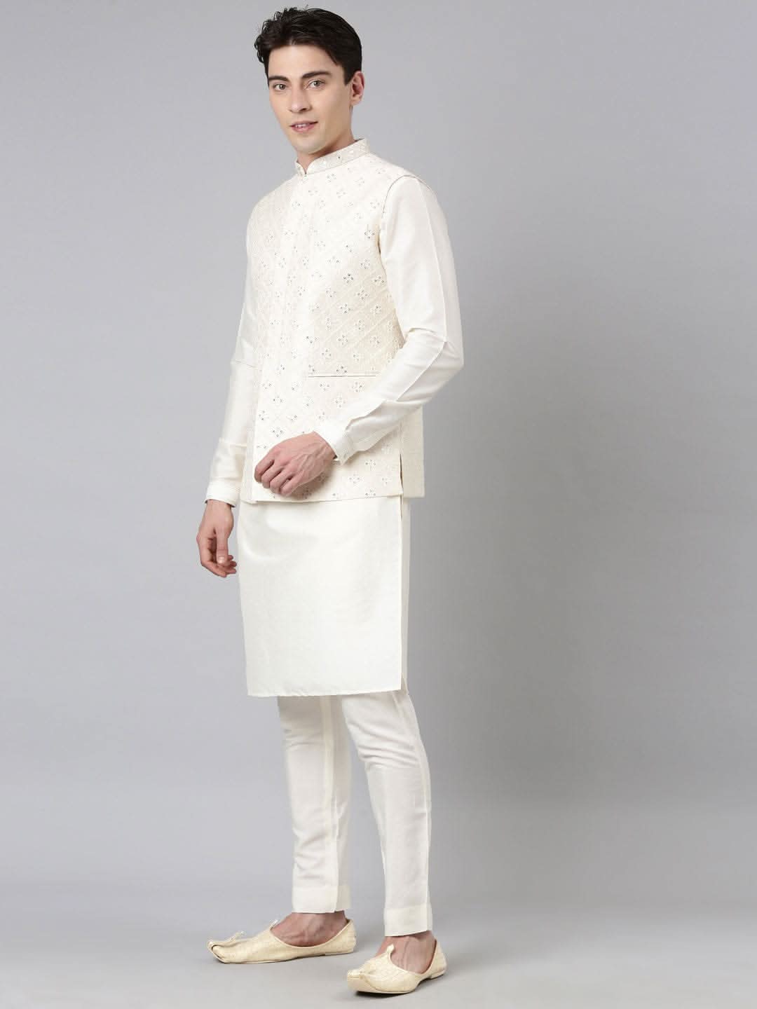 Cream Mirror Embroidery Bundi